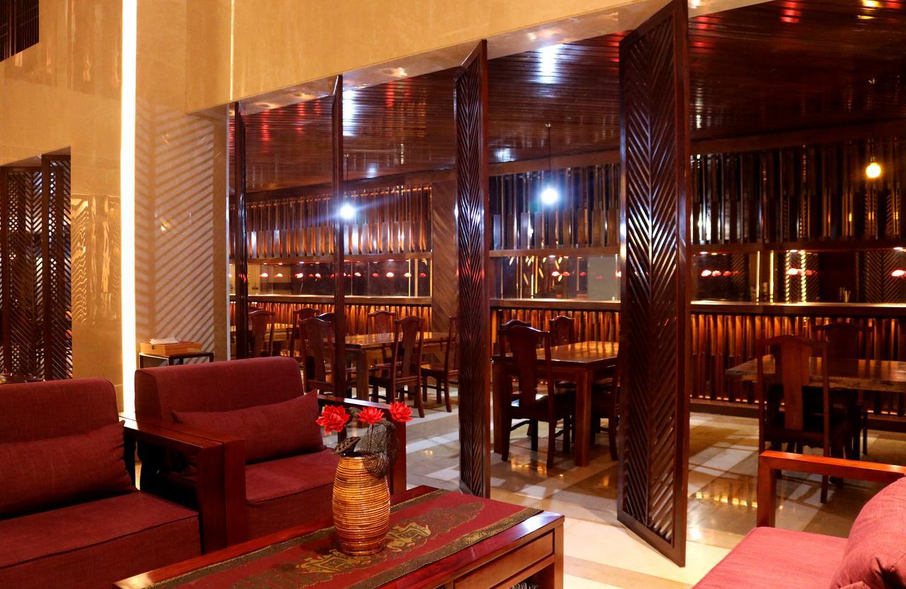 Chang Palace Vientiane Exterior photo